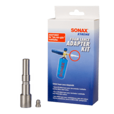 adapterkit för SONAX Foam Lance. Delar i kit presenteras framför produktens förpackning.